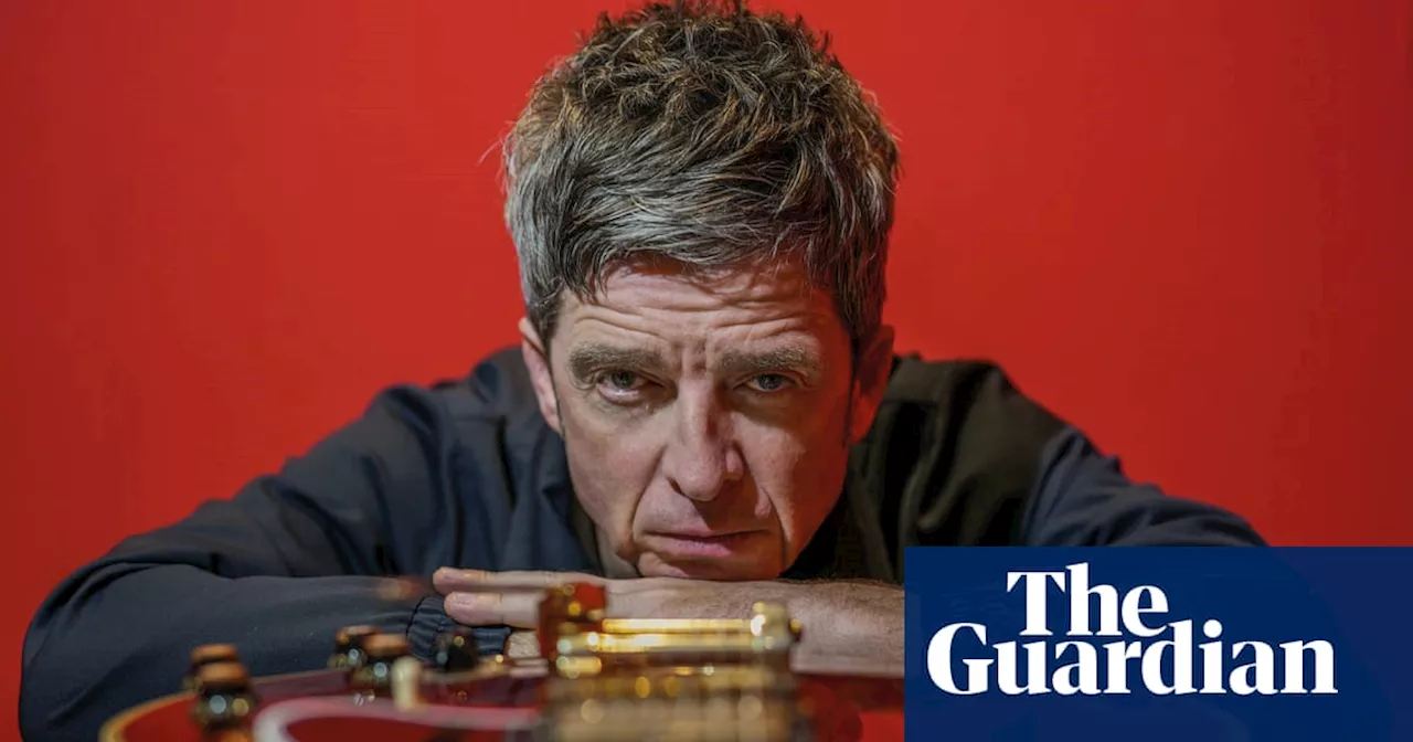 Noel Gallagher: behind the scenes and on stage