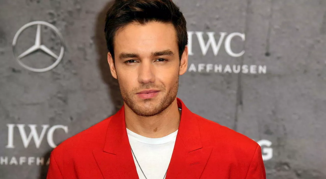 Liam Payne degli One Direction morto a 31 anni, è caduto dal terzo piano di un hotel a Buenos Aires