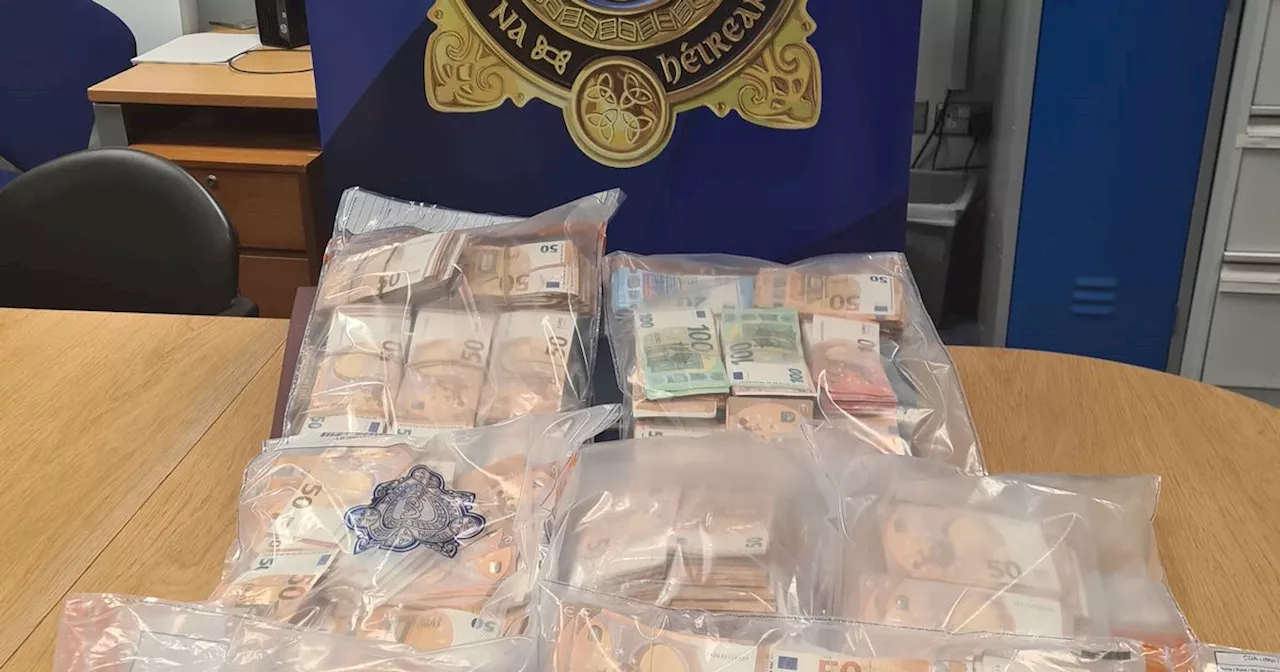 Drogheda feud gang dealt ‘severe blow’ as nearly €400,000 in cash seized on M1