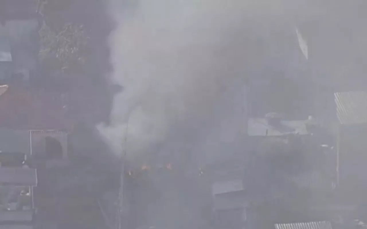 Crime em Madureira: Barricadas incendiadas e tiroteio durante operação policial no Complexo da Serrinha