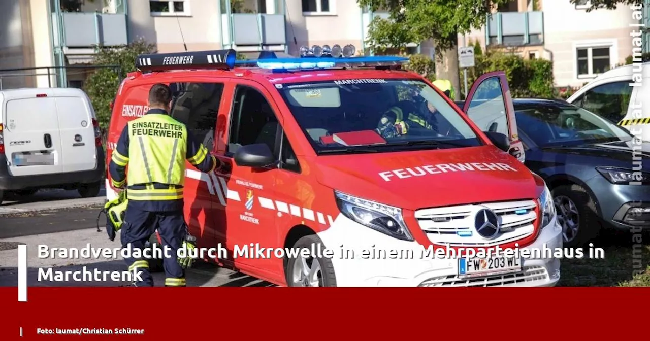 Brandverdacht durch Mikrowelle in einem Mehrparteienhaus in Marchtrenk