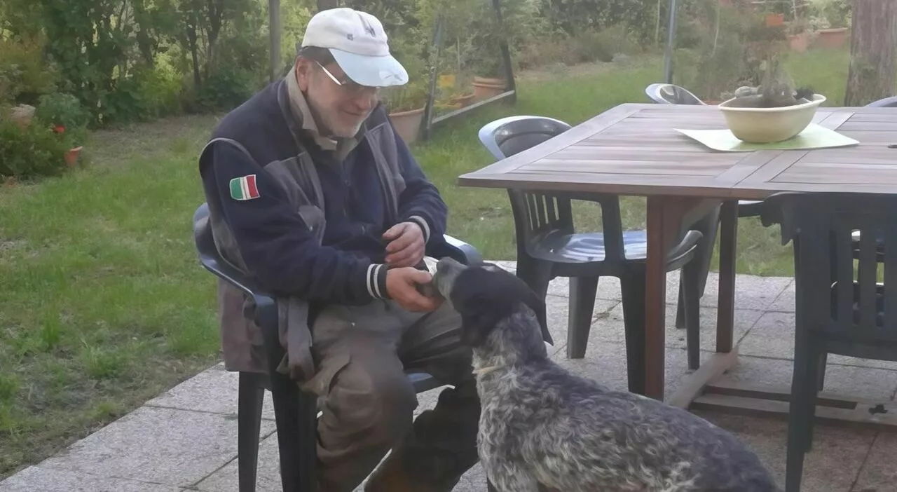 Cane cade in un tombino, il padrone tenta di calarsi per salvarlo: Lucio muore per arresto cardiaco