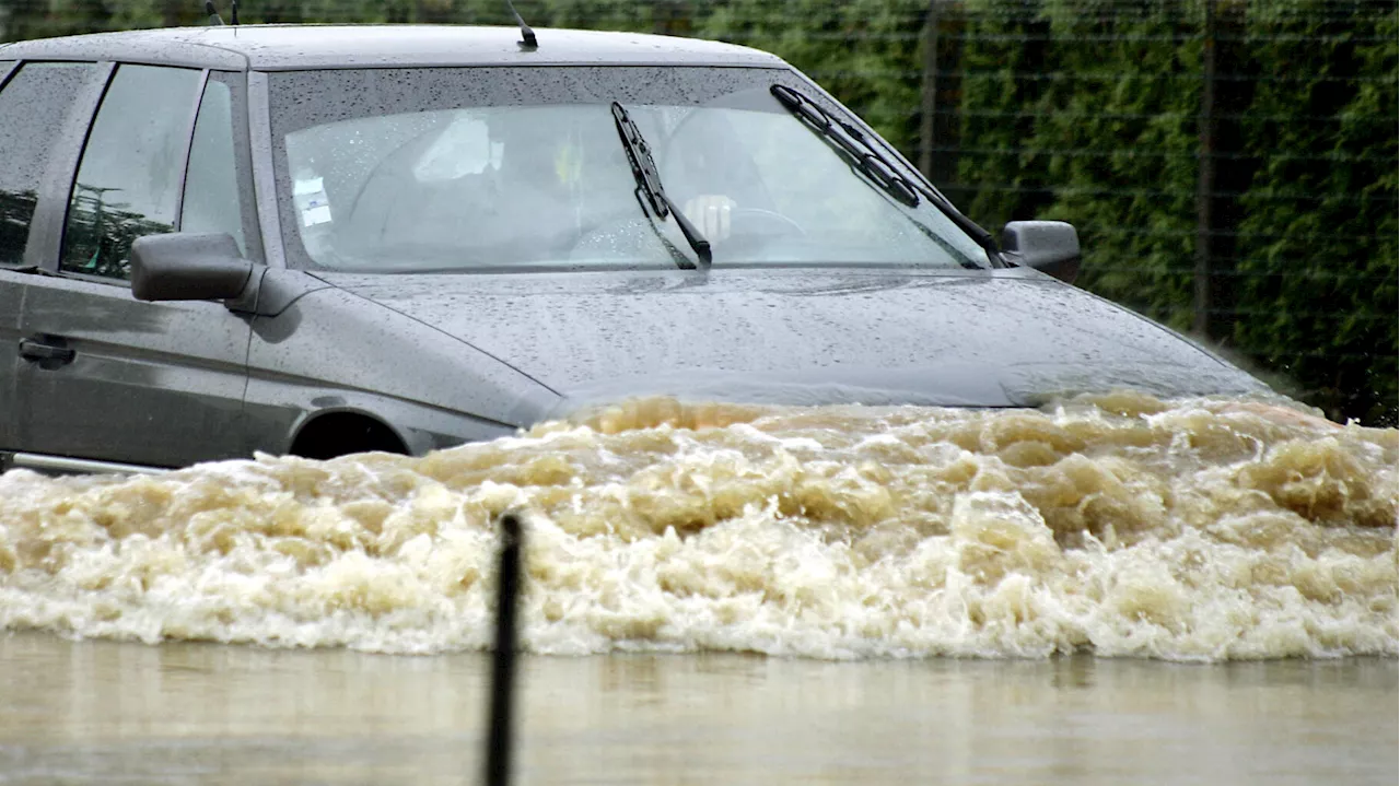 Alpes-Maritimes : les images des pluies diluviennes qui s’abattent lors d’un épisode cévenol