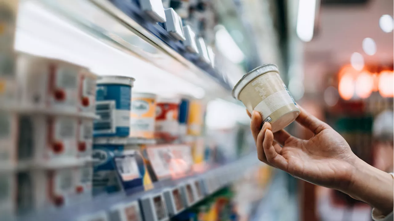 En Outre-mer, le prix de ce produit du quotidien peut tripler (voire plus) et symbolise la crise de la vie chère