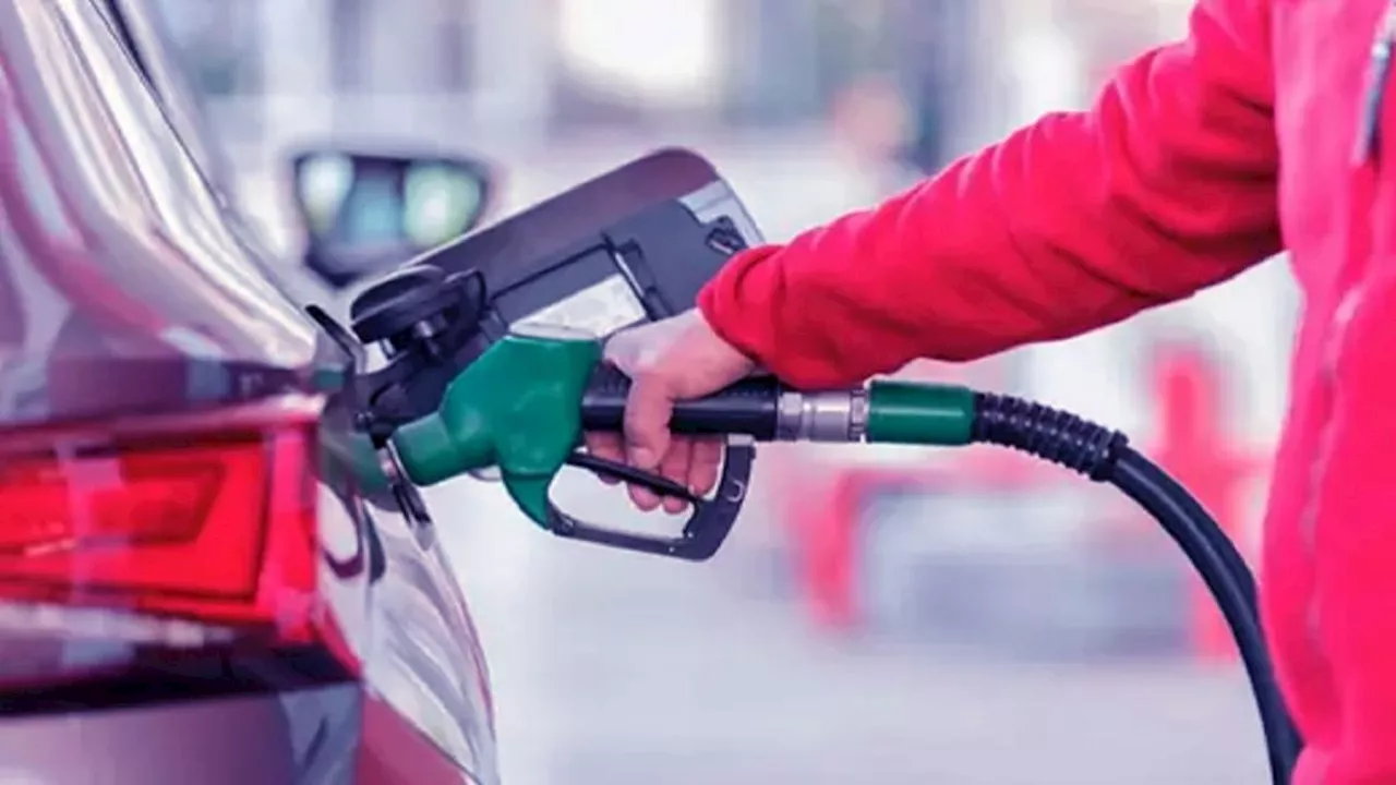 Petrol Diesel Price: आज इन राज्यों में महंगा हुआ पेट्रोल-डीजल, जानें आपके शहर में क्या हैं तेल के रेट