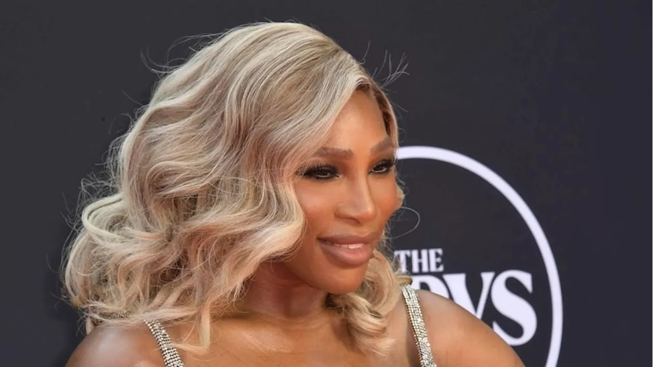 Serena Williams liet cyste uit haar nek verwijderen: 'Bobbel bleef maar groeien'