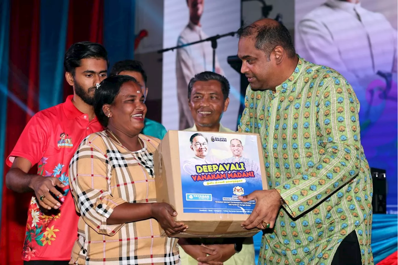 Vanakam Madani: 10,300 food baskets for B40 families nationwide ahead of Deepavali