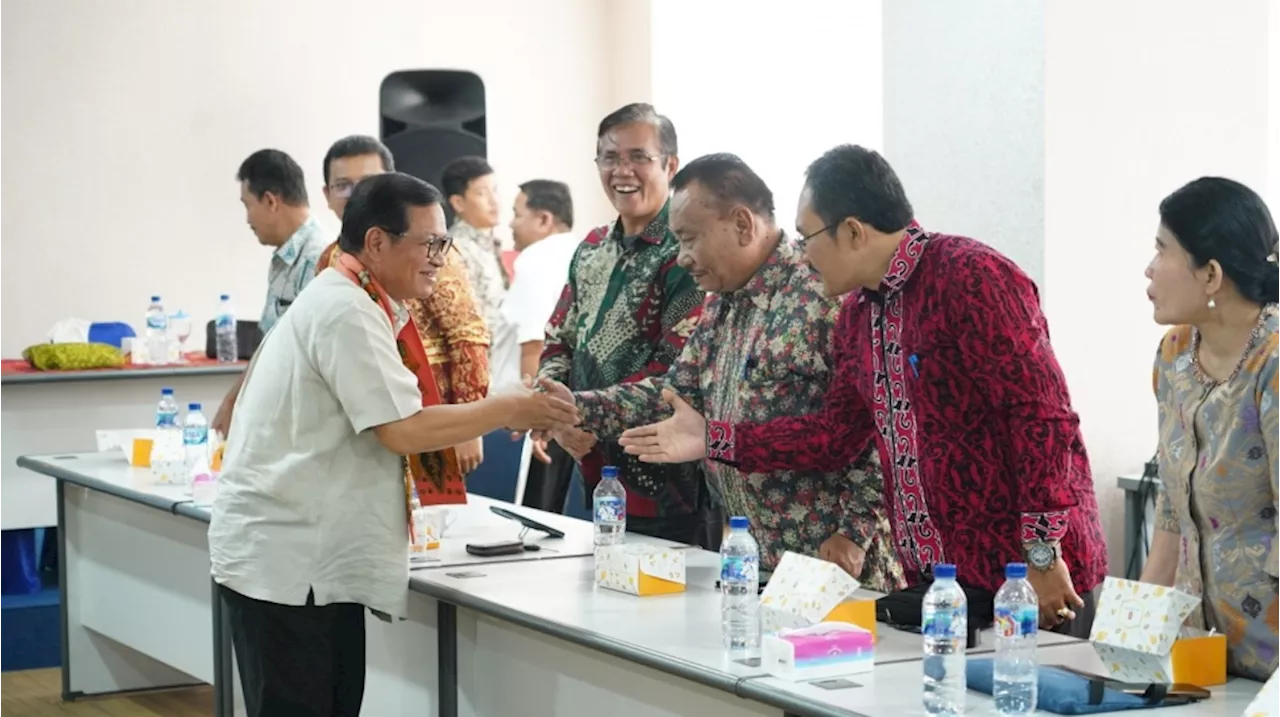 Bertemu Ketua HKBP Jakarta, Pramono Didoakan Bisa Memimpin Jakarta