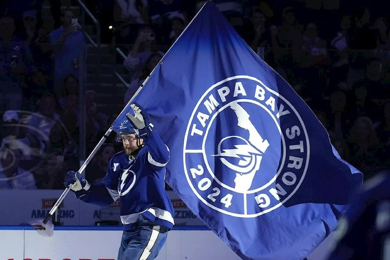 Canucks remain winless on NHL season after 4-1 loss to Lightning