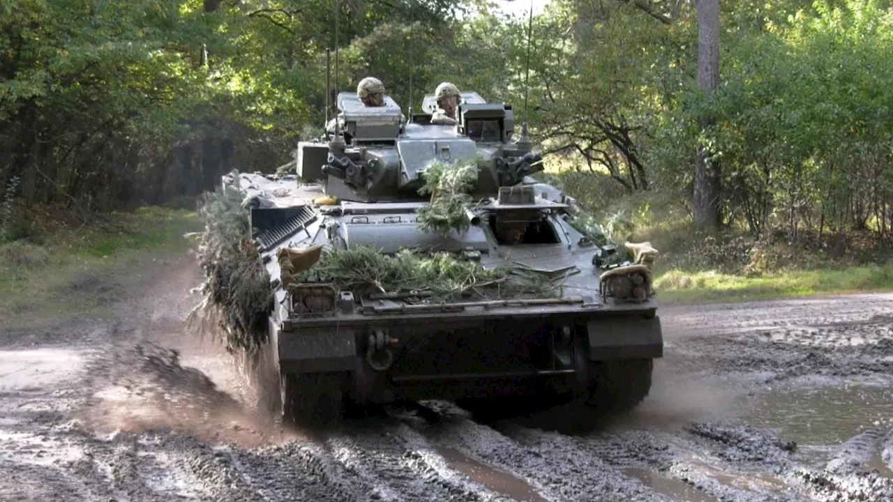 Britische Armee und Bundeswehr üben in der Senne bei Paderborn