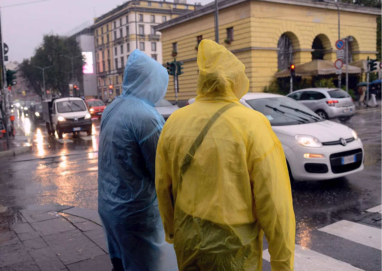 Maltempo Italia, oggi allerta arancione in 5 regioni: quali sono a rischio nubifragi