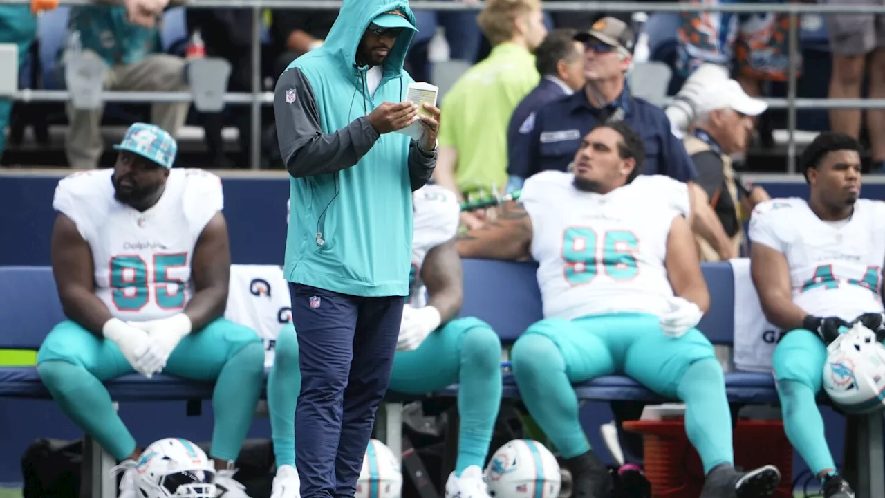 Dolphins hope bye jump-starts struggling offense while Colts try to move above .500 mark