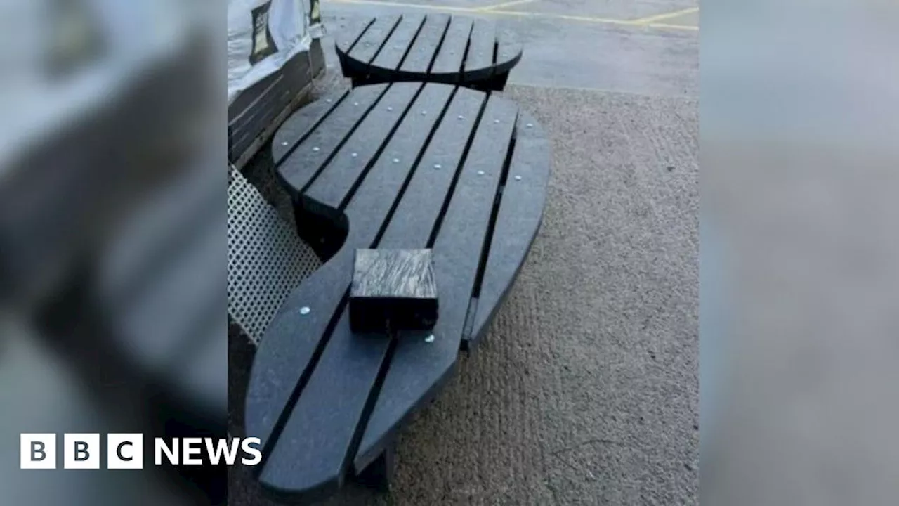 Bristol Harbourside: Mental health bench to be installed