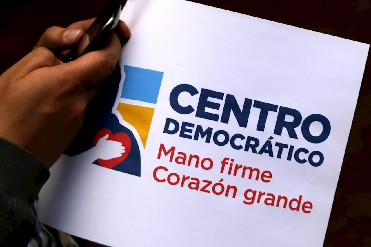 Los cinco precandidatos presidenciales del Centro Democrático se reunieron en Bogotá