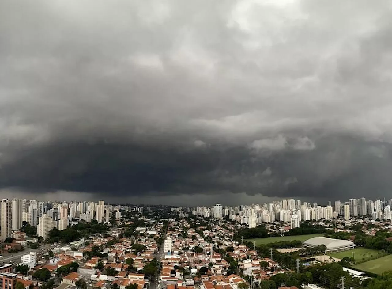 Chuva de 200 mm e ventos intensos: São Paulo entra em alerta para tempestades