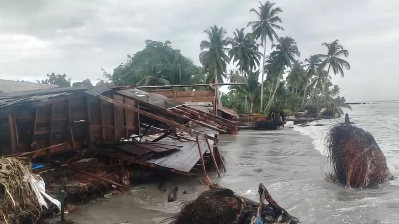 Bibit Siklon Tropis dan ”Supermoon” Picu Abrasi dan Banjir Rob di Pesisir Sumbar