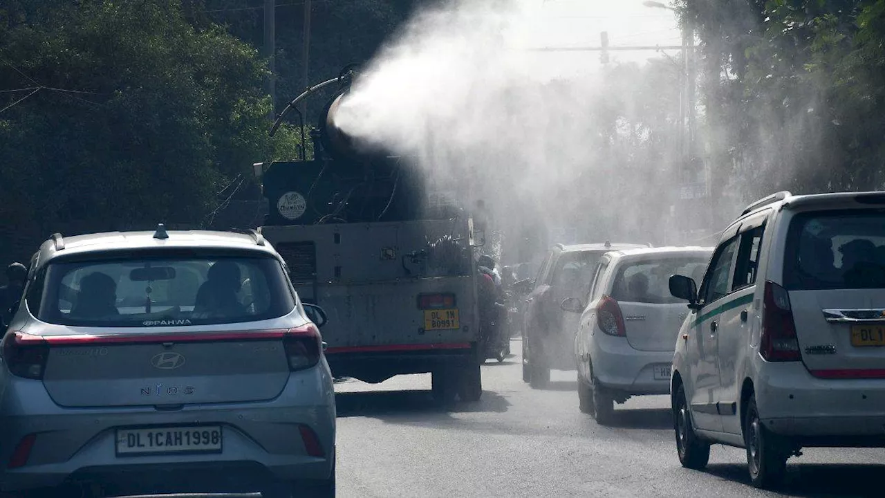 Noida Pollution: प्रदूषण स्तर बढ़ने के बाद जागा ग्रेटर नोएडा प्राधिकरण, अब खरीदेगा दो एंटी स्मॉग मशीन