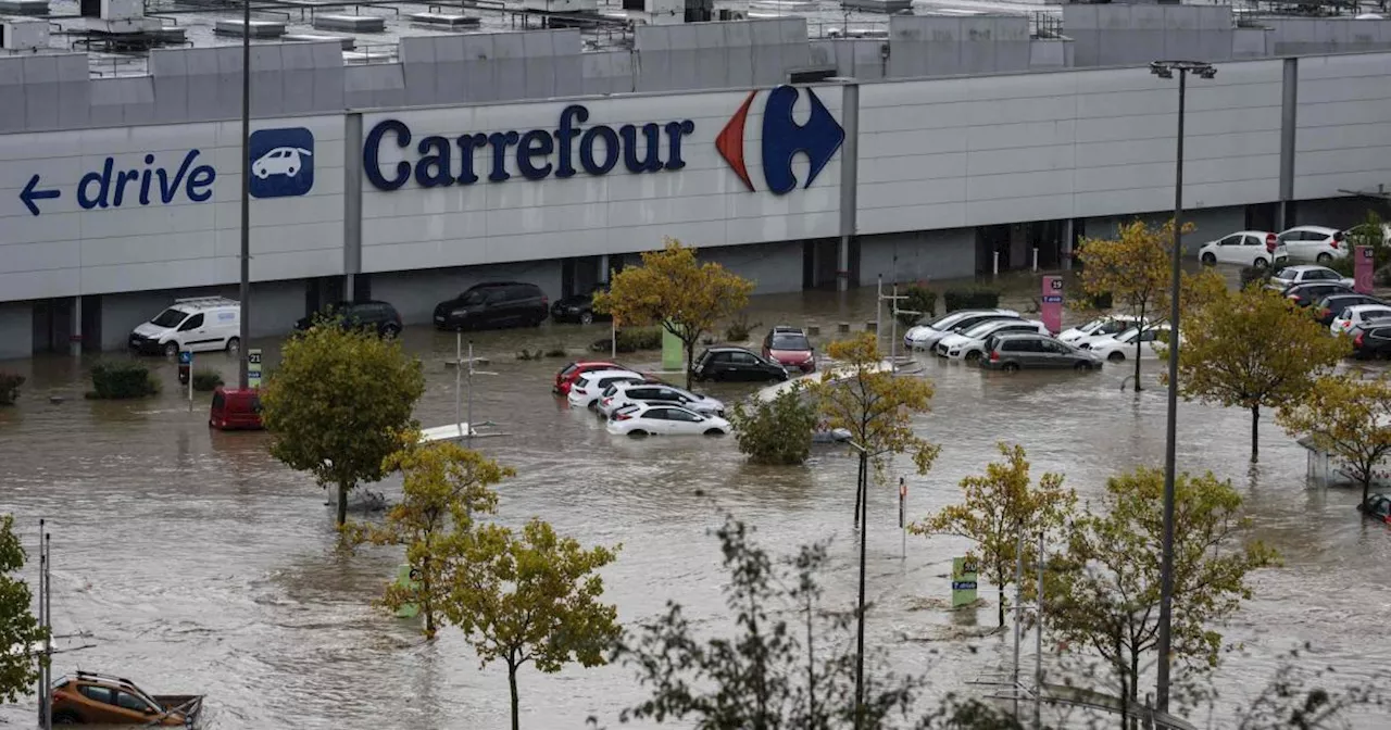 Unwetter in Frankreich: 47 Menschen in Supermarkt eingeschlossen