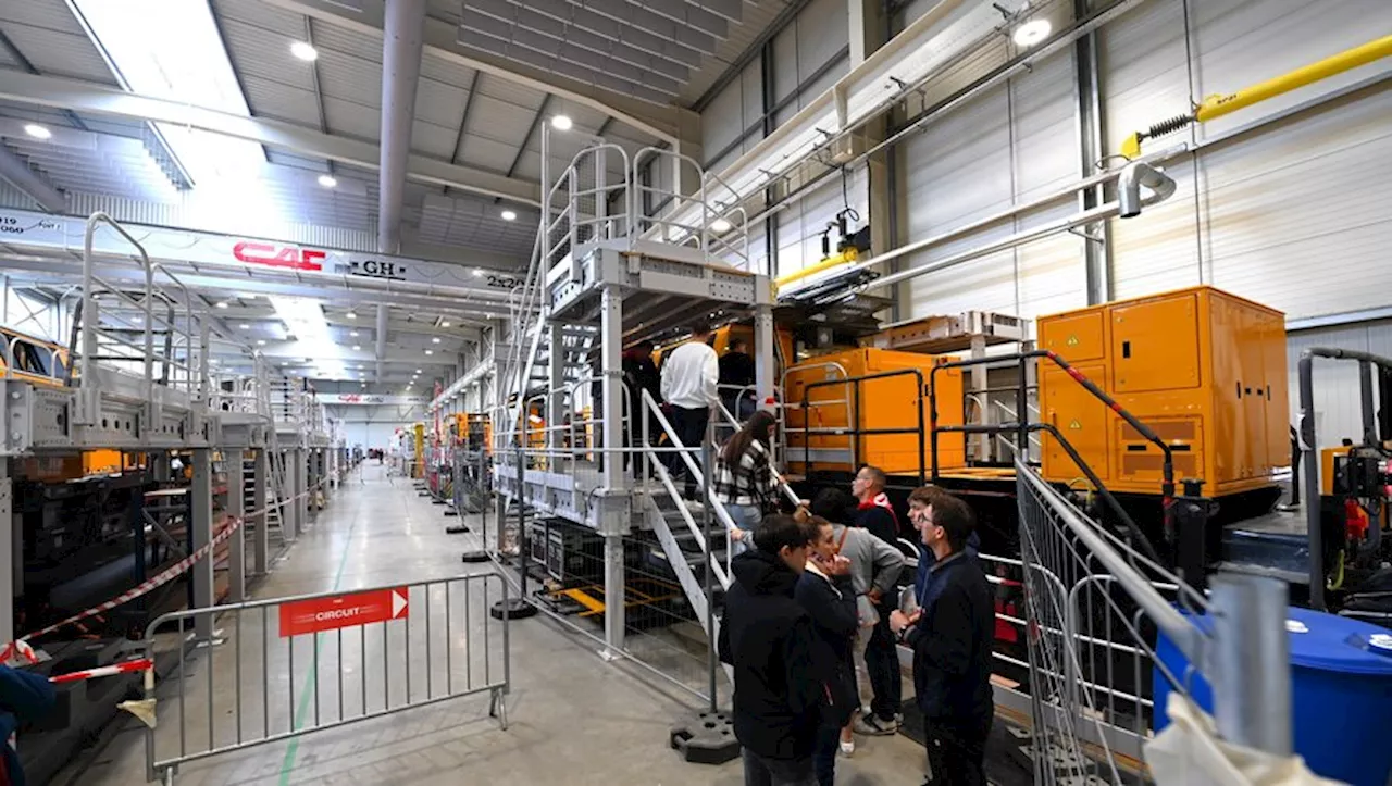 Insolite : quand les salariés de CAF font une visite guidée de leur usine à leur famille