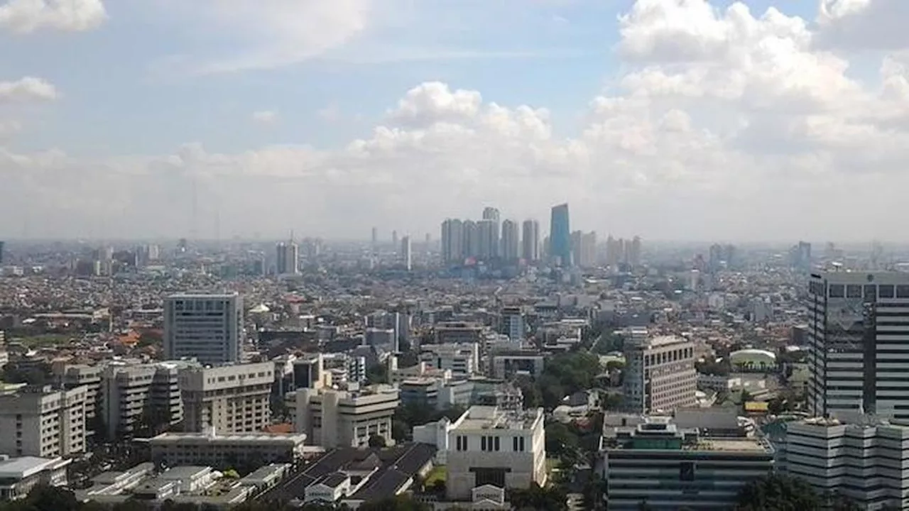 Cuaca Hari Ini Jumat 18 Oktober 2024: Langit Pagi Jabodetabek Cenderung Cerah