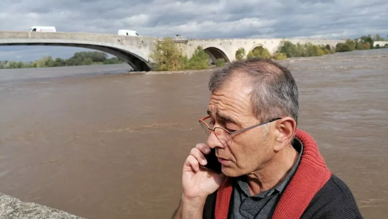 'Ca monte très rapidement' : 114 foyers évacués à Pont-Saint-Esprit en plein épisode cévenol