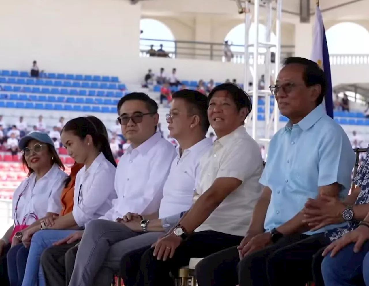 Marcos inaugurates Sorsogon Sports Arena