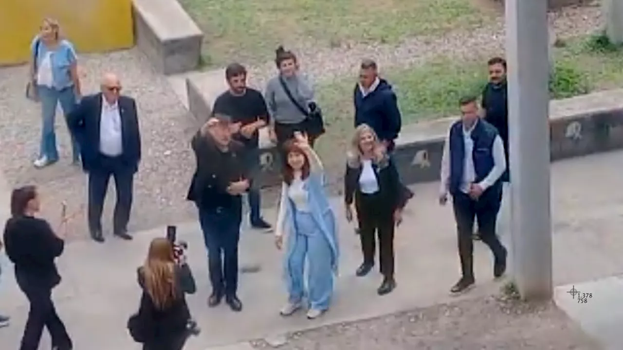 Cristina Kirchner visitó la Universidad de Avellaneda