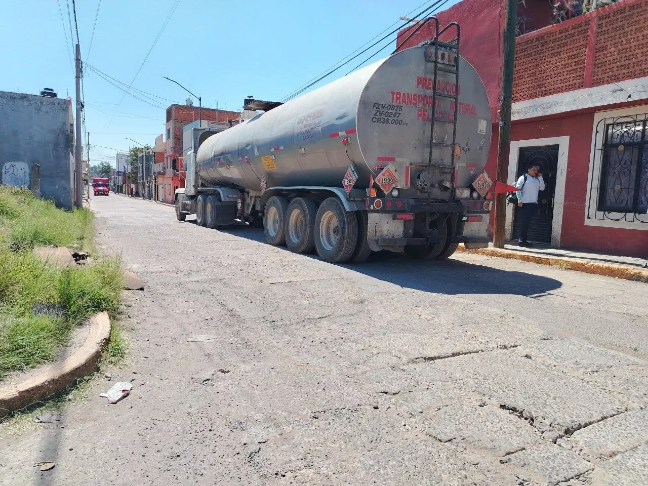 Retraso de puente elevado 'Héroes de Cananea' en Salamanca causa daños; revisarán cómo detenerlos