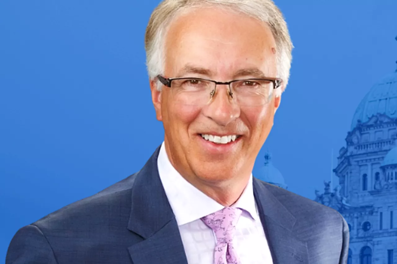 Rustad says Conservatives plan to scrap PST on used vehicles