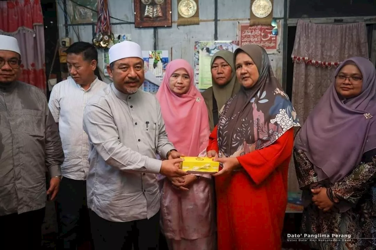 Kelantan Ruler extends aid to family of tiger attack victim