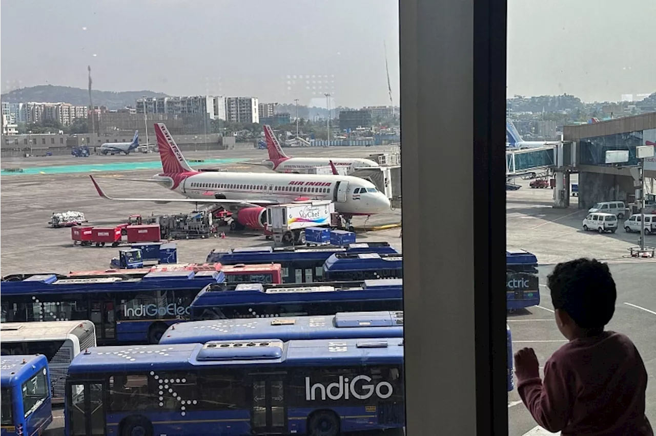 Teen detained by Indian police after allegedly sending bomb threats to airlines