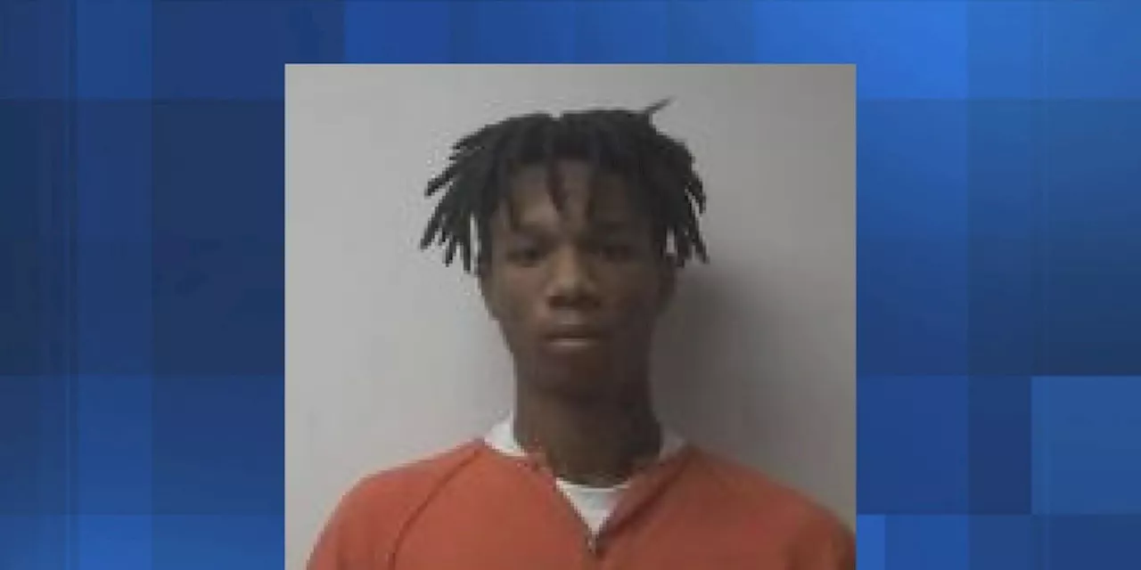 Teen arrested after fight on Autauga County school bus injures bystander