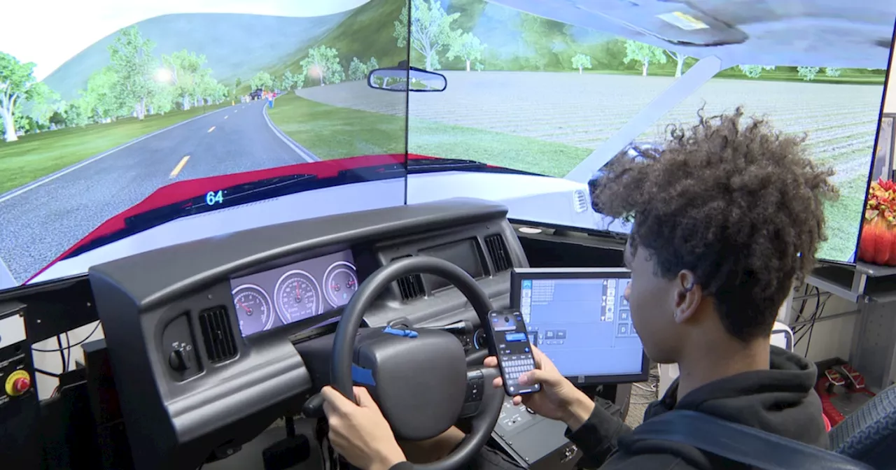 Driving Simulator Helps Teens Understand Dangers of Distracted Driving