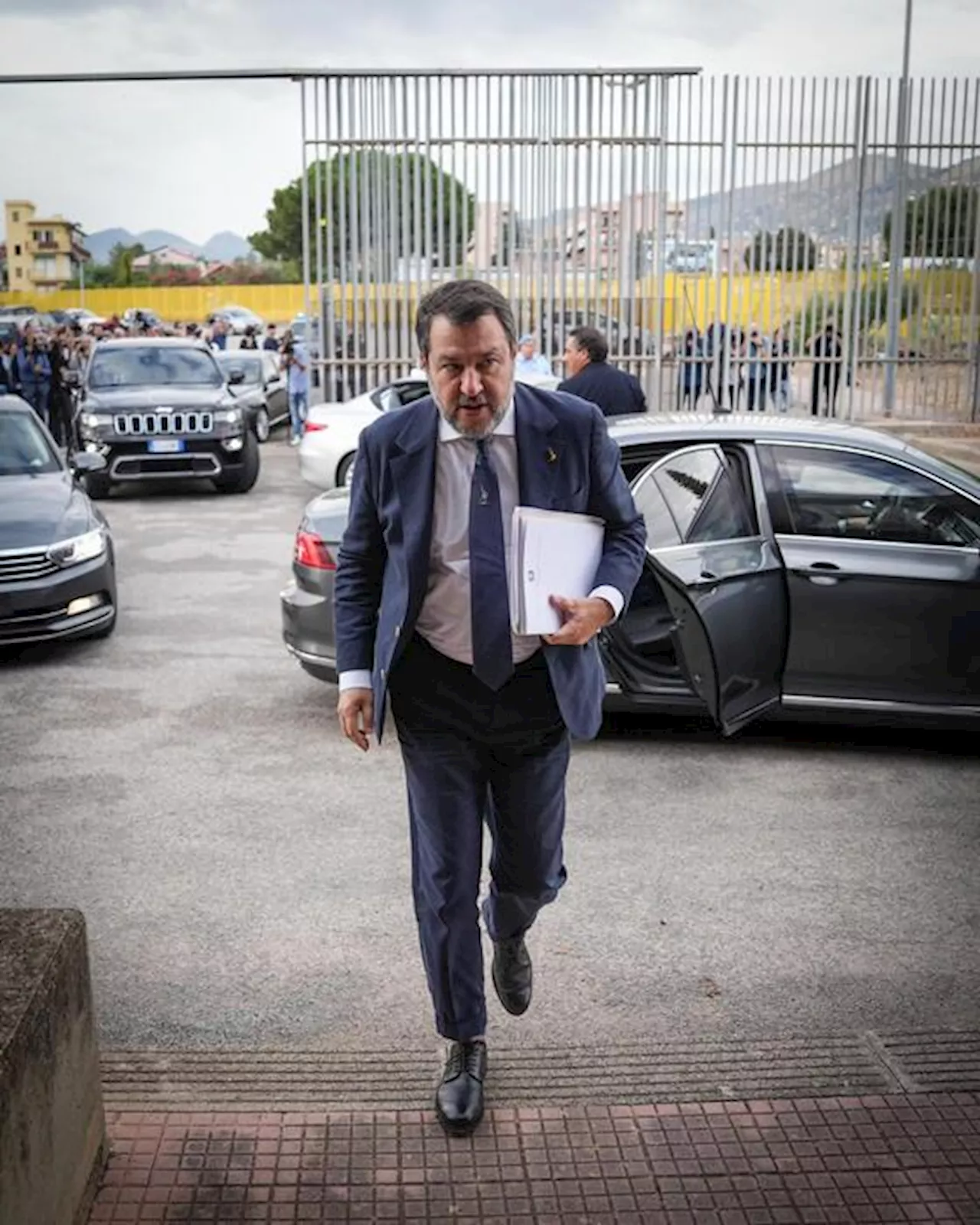 Open Arms, scorta alla pm del processo, scontro Anm-Lega. I ministri del Carroccio in piazza per Salvini