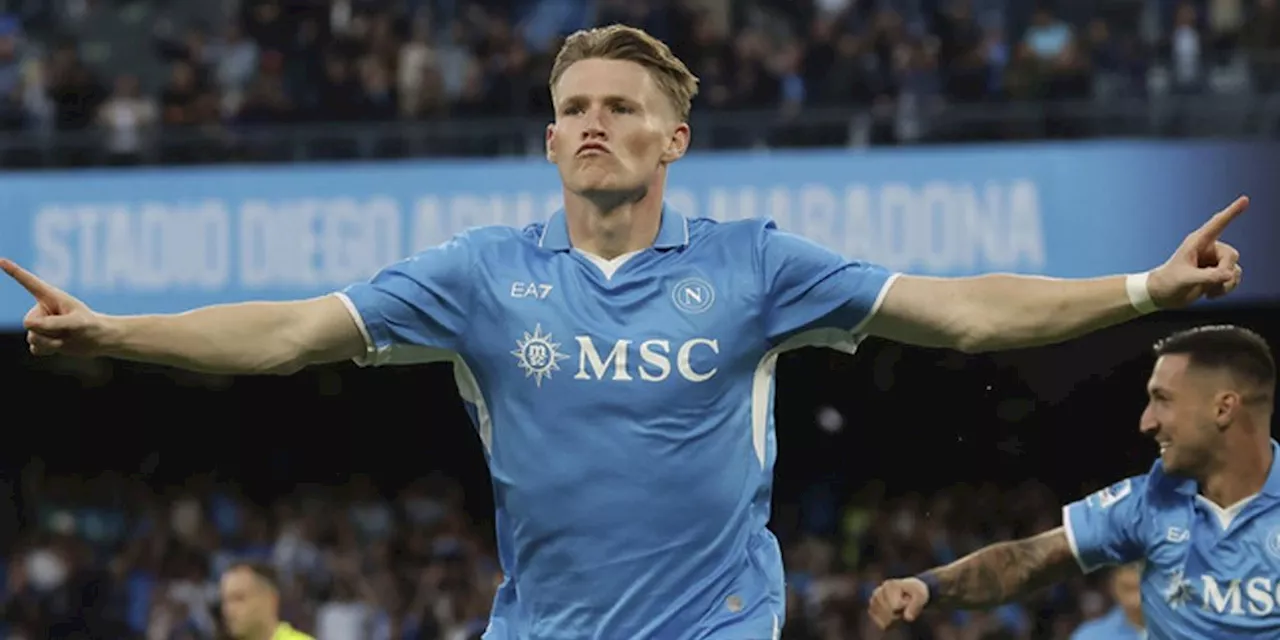 Kocak! Tifosi Napoli Ternyata Kesulitan Sebut Nama Scott McTominay