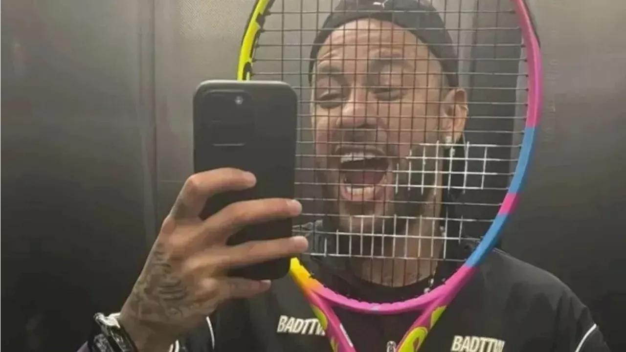 Neymar assiste a jogo de tênis e troca presentes com Nadal e Alcaraz