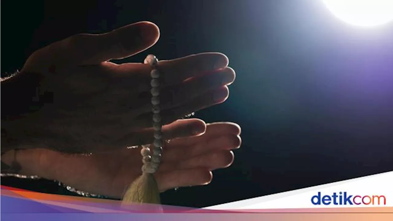 Susunan Bacaan Wirid setelah Sholat: Teks Arab, Latin, dan Artinya