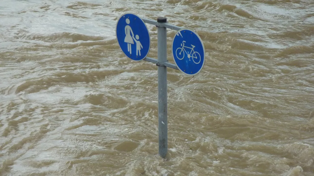 Ríos desbordados, viviendas inundadas y evacuaciones por un temporal en el norte de Italia