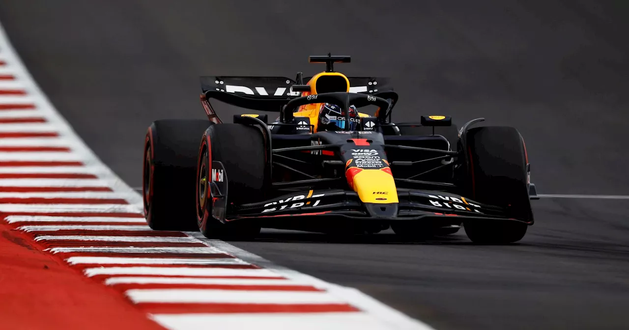 Max Verstappen manda un segnale ad Austin: pole nella sprint, 3° Leclerc e 5° Sainz. Male la McLaren: Piastri out in Q1