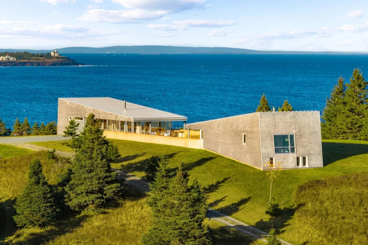 Nova Scotia home is ‘a landscape-viewing device’