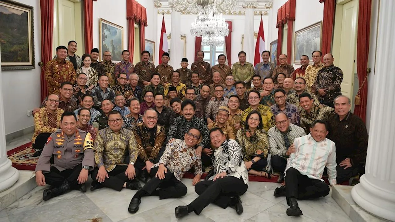 Makan Siang Terakhir Presiden Jokowi Bersama Kabinet Indonesia Maju