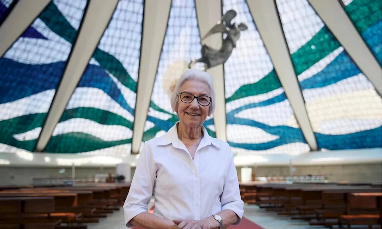 Brazilian nun honoured for aid to refugees