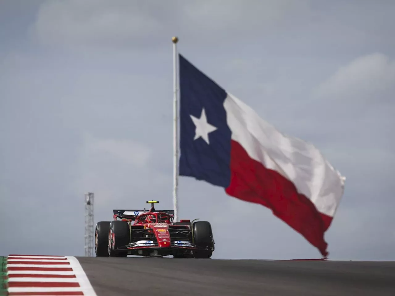 F1, le Ferrari volano nelle libere ad Austin: Sainz primo, Leclerc secondo