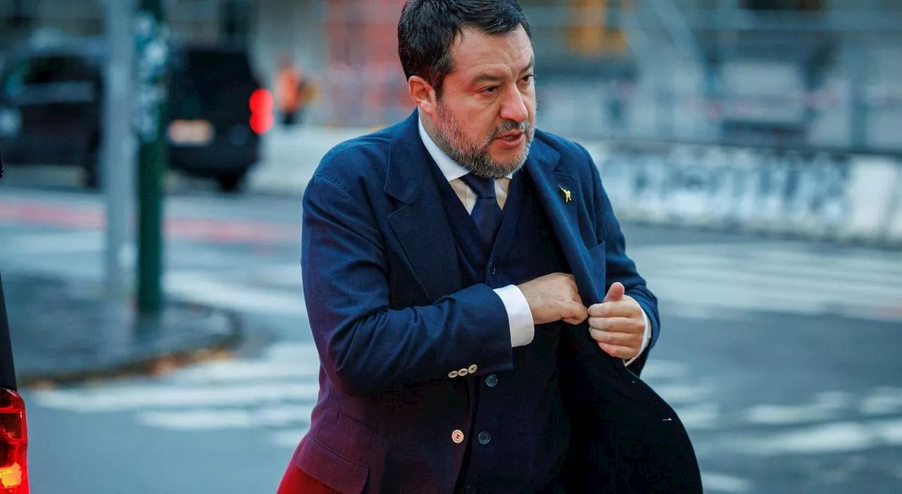 Salvini, la Lega si mobilita per il processo Open Arms. Orban e Le Pen: «Un patriota»