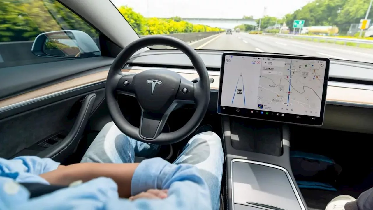 2.4 million Teslas with ‘Full Self-Driving’ under scrutiny for low-visibility crashes