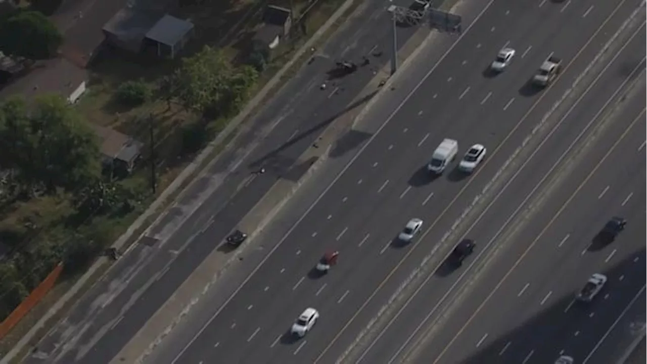 Frontage road along Southwest Freeway at Fondren Road closed due to 2-vehicle crash