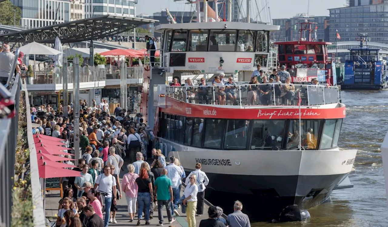 Freut Hamburger und Touristen gleichermaßen: Neue Fährlinie für den Hafen