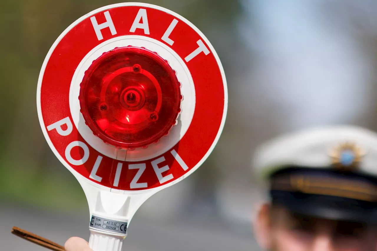 Polizei nimmt zwei mutmaßliche Schleuser fest