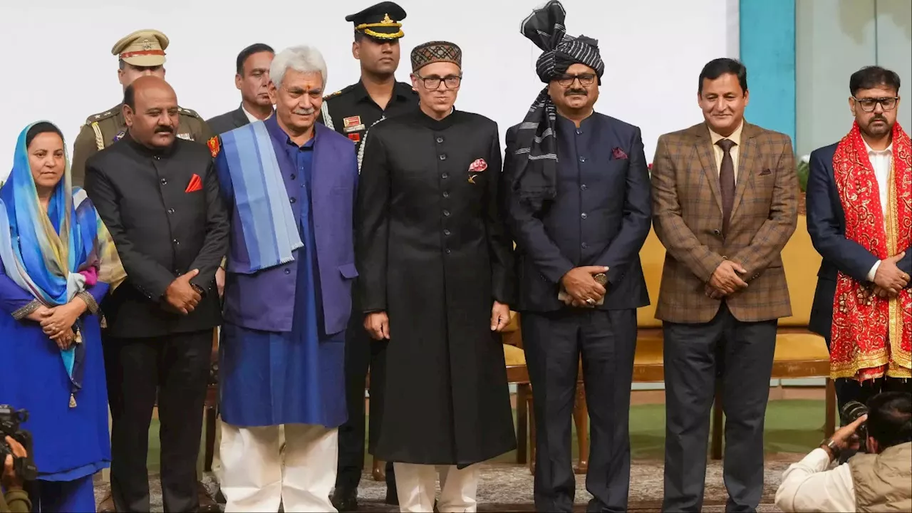 Jammu Kashmir Ministers Portfolio: जम्मू-कश्मीर में उमर कैबिनेट के मंत्रियों के बांटे गए विभाग, देखें किसे मिला कौन सा महकमा