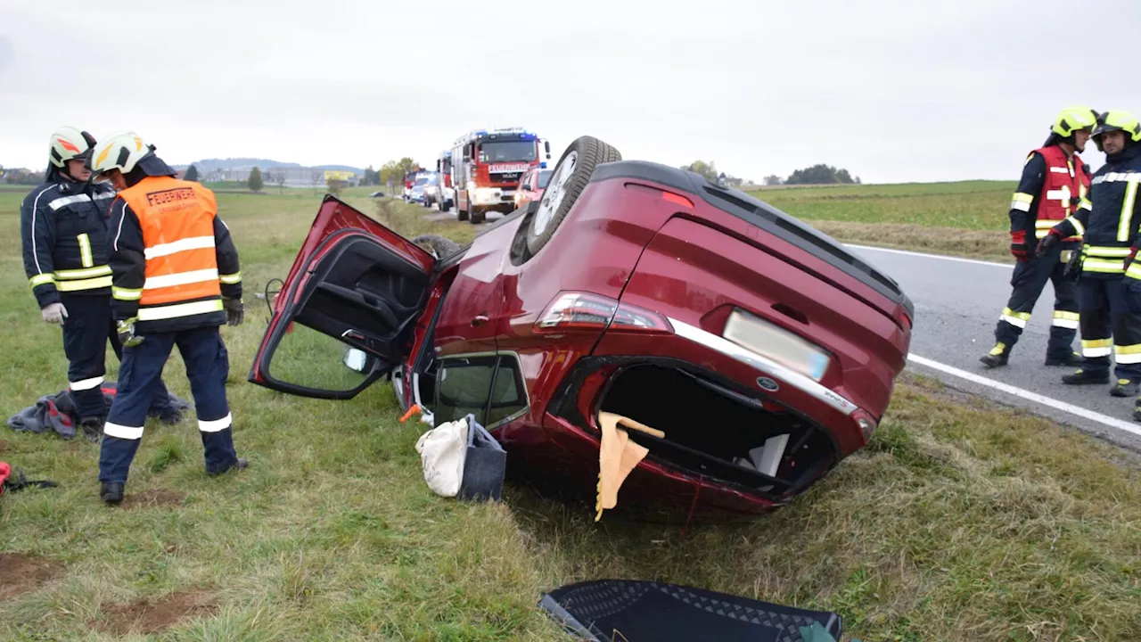 Feuerwehr rettet Mann nach Verkehrsunfall